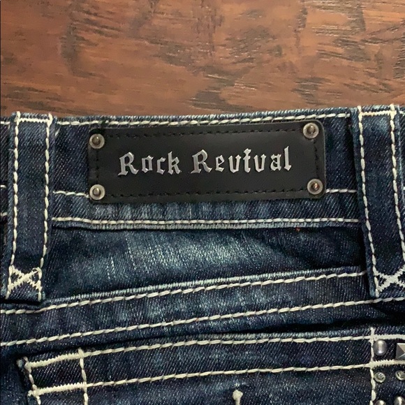 a pair of rock revival jeans - Picture 3 of 6